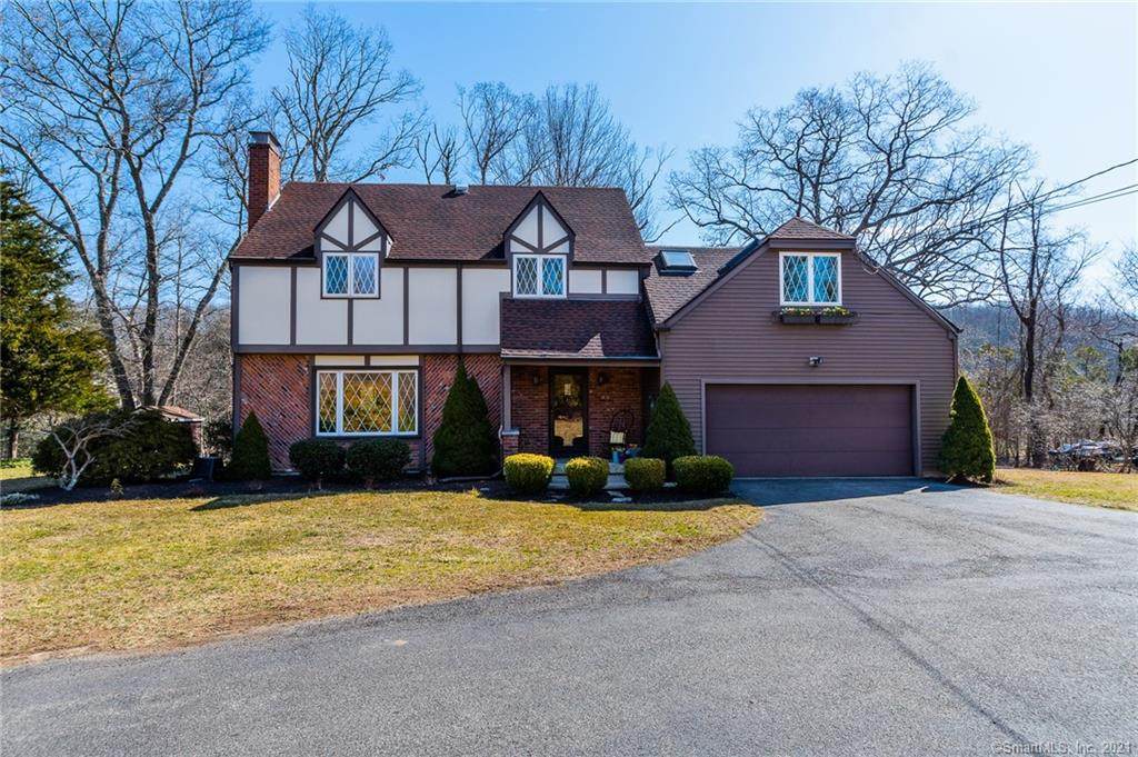 321 Chesterfield Road - Photo 1