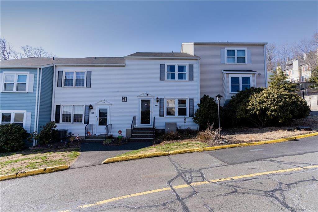 55 Mill Plain Road - Photo 1