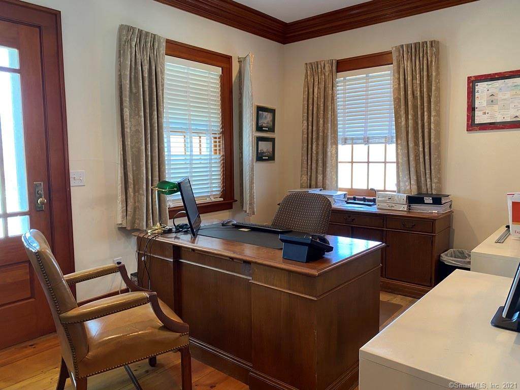 558 Lime Rock Road - Photo 1