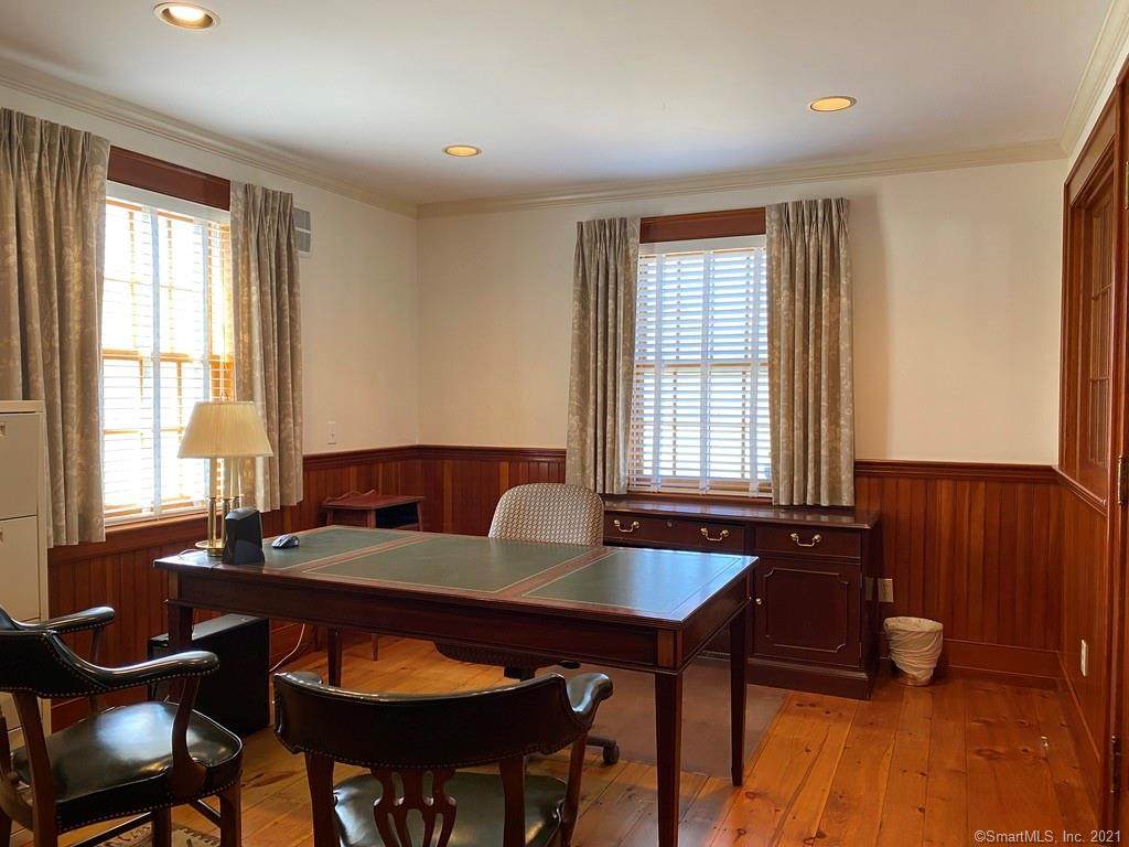 558 Lime Rock Road - Photo 1