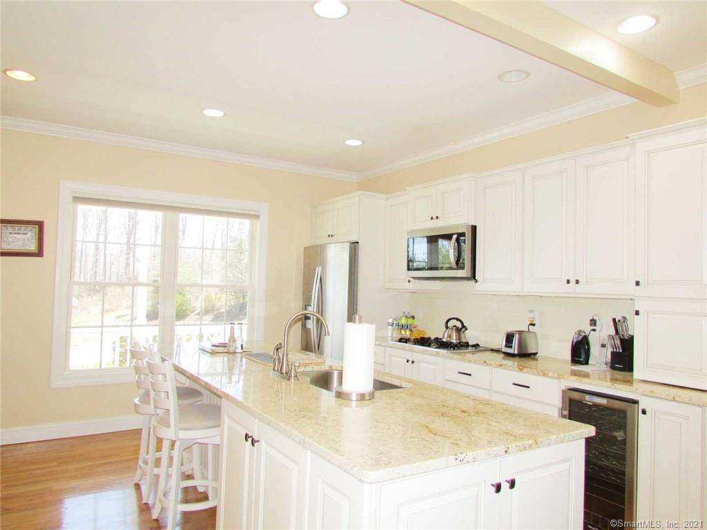 21 Oak Meadow Lane - Photo 1