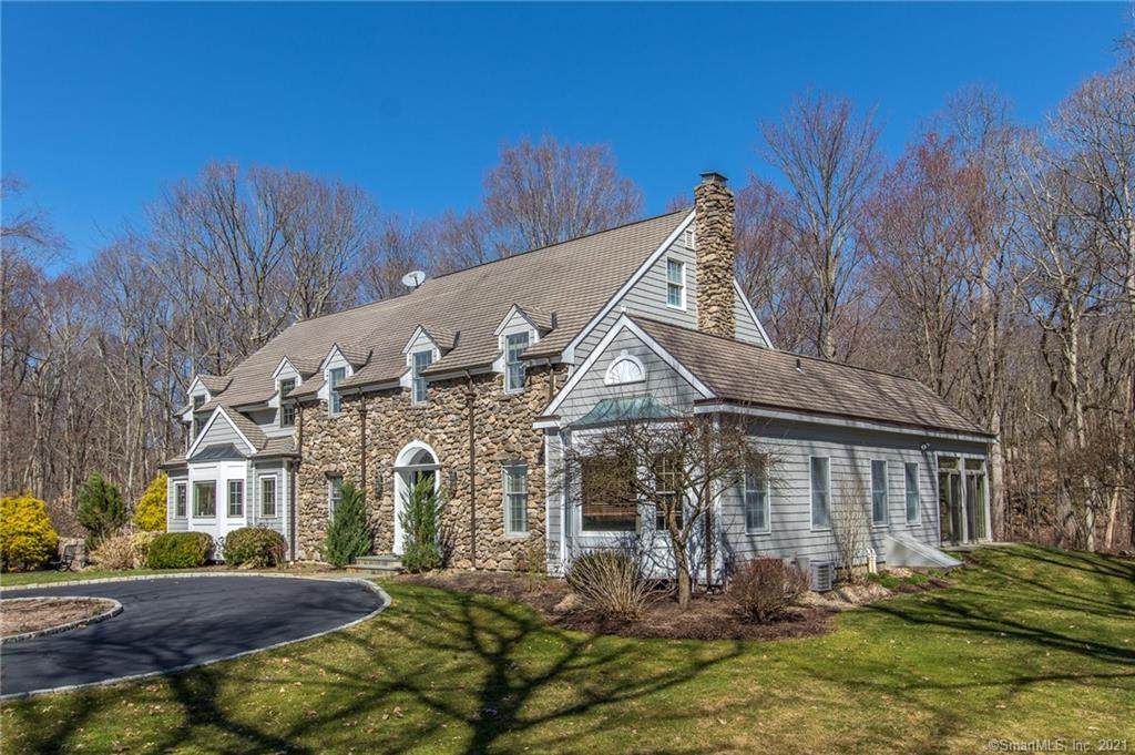 52 Woods End Drive - Photo 1
