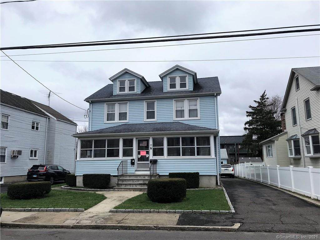 39 Clinton Avenue - Photo 1