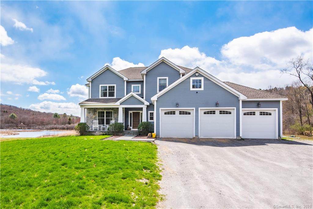 70 Oakwood Drive - Photo 1