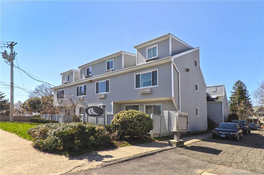 69 Harbor Avenue - Photo 1