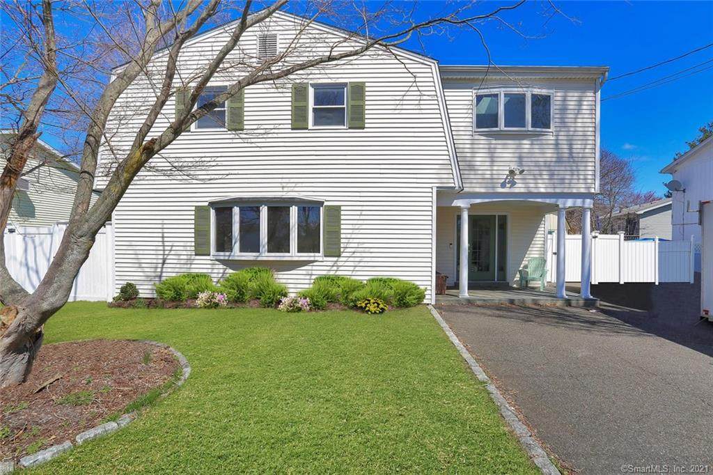 4 Windward Road - Photo 1