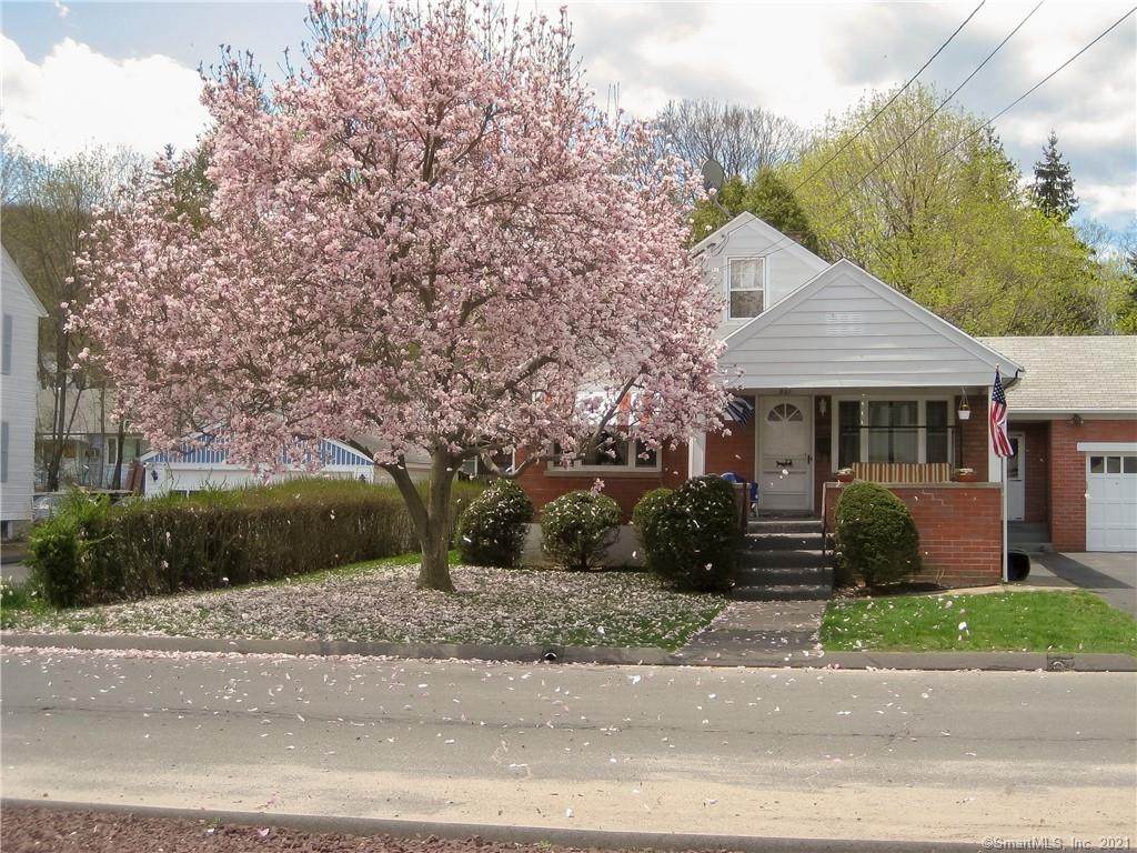 331 Cherry Street - Photo 1