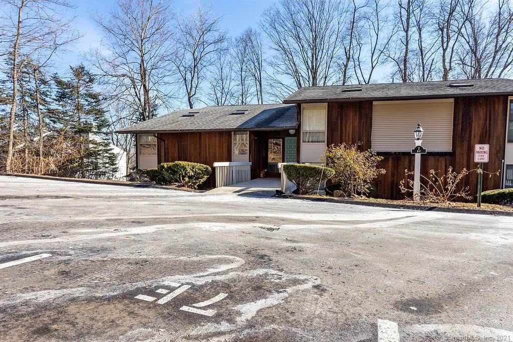 7 Country Squire Drive - Photo 1