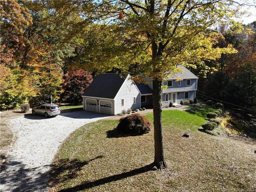 10 Fox Hollow Road - Photo 1