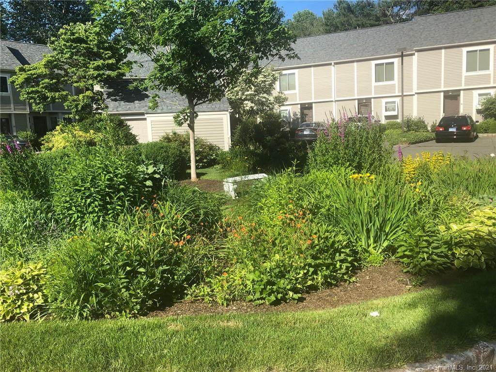 18 Strathmore Lane - Photo 1
