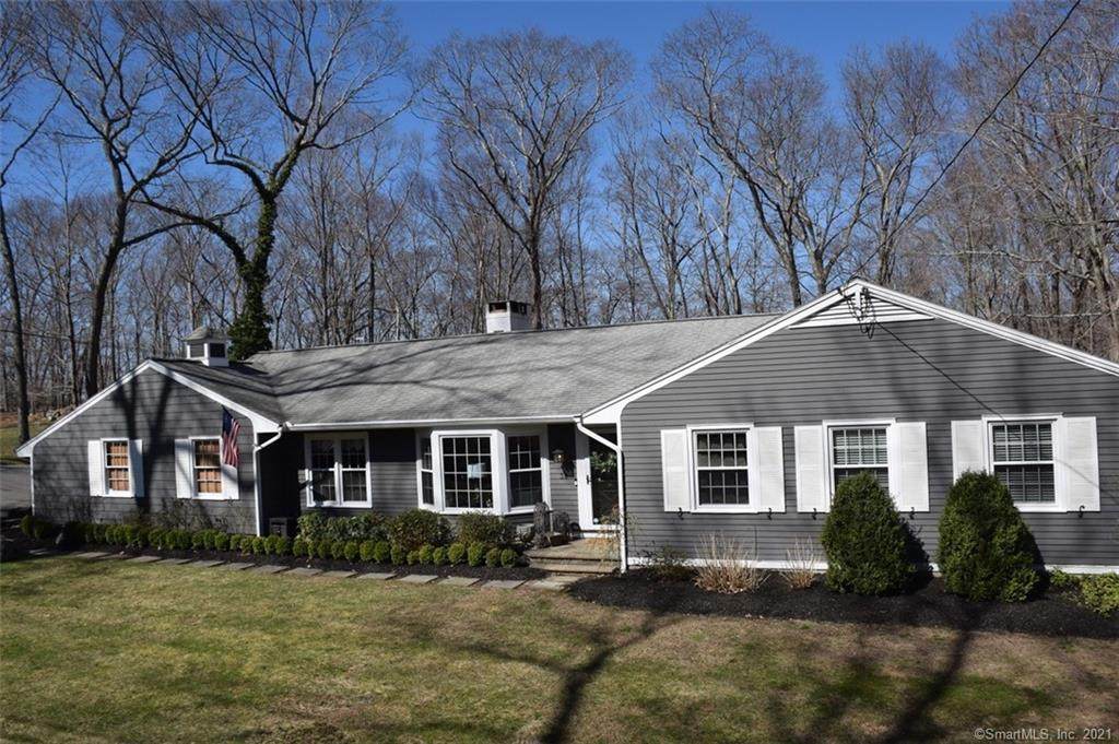 38 Laurel Road - Photo 1