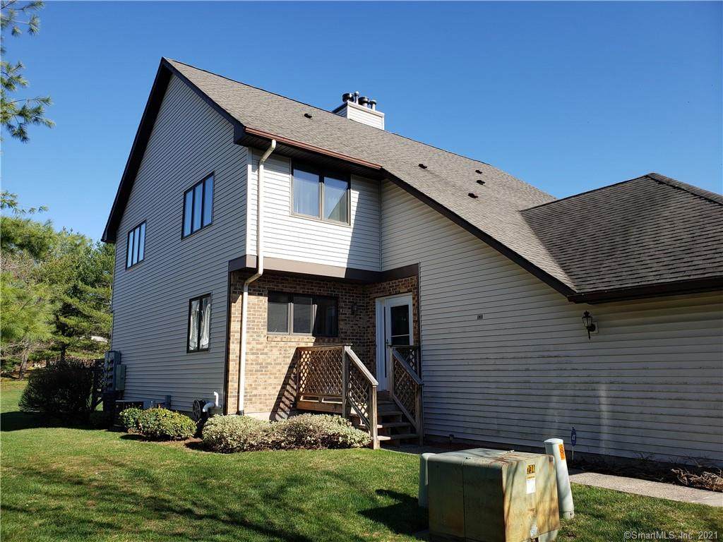 15 Steeplechase Drive - Photo 1