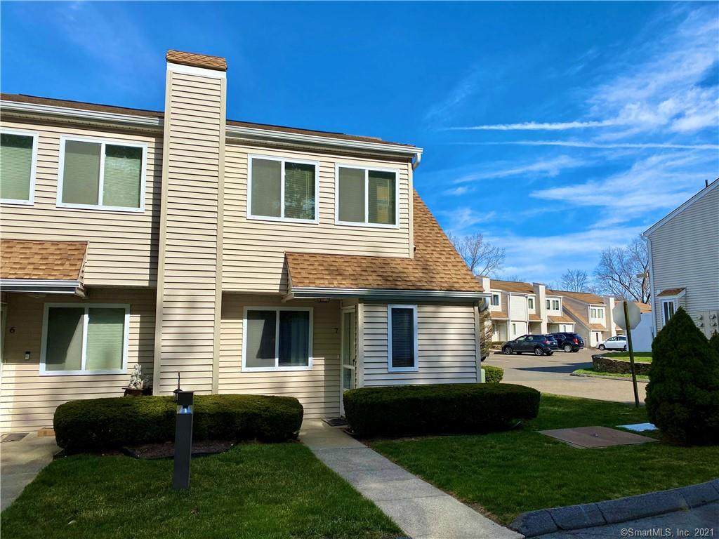 7 Macintosh Lane - Photo 1