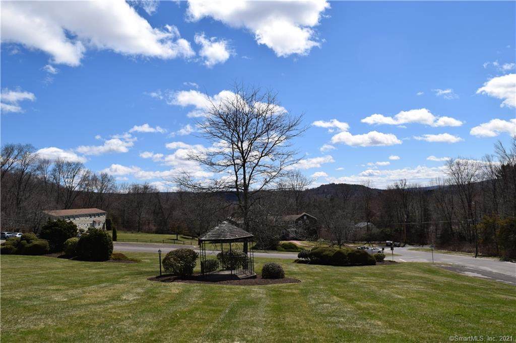 15 Pilgrim Trail - Photo 1