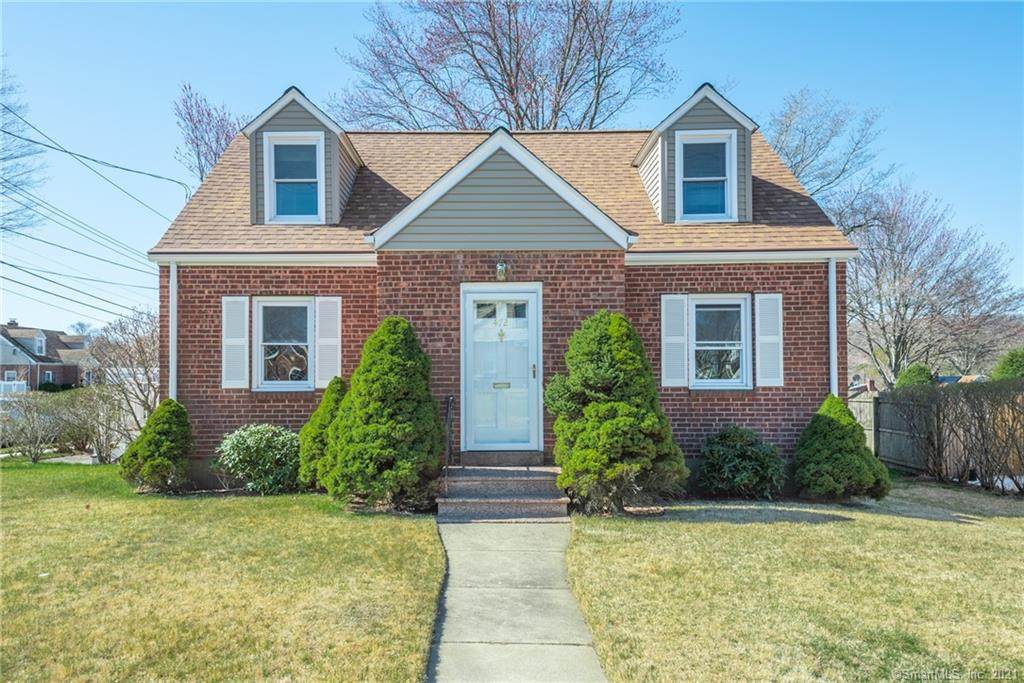 472 Woodin Street - Photo 1