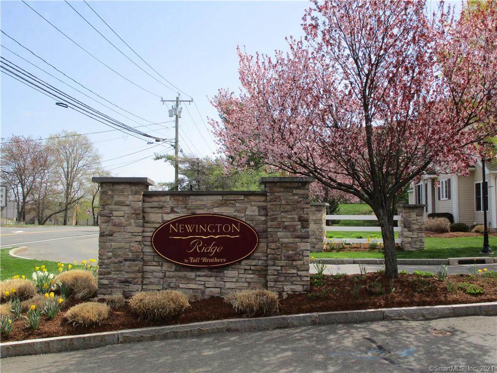 8 Bogart Lane - Photo 1