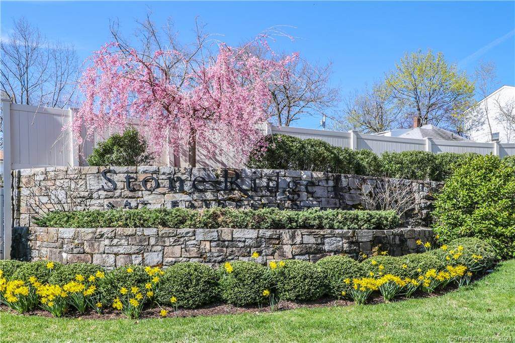 100 Stone Ridge Way - Photo 1