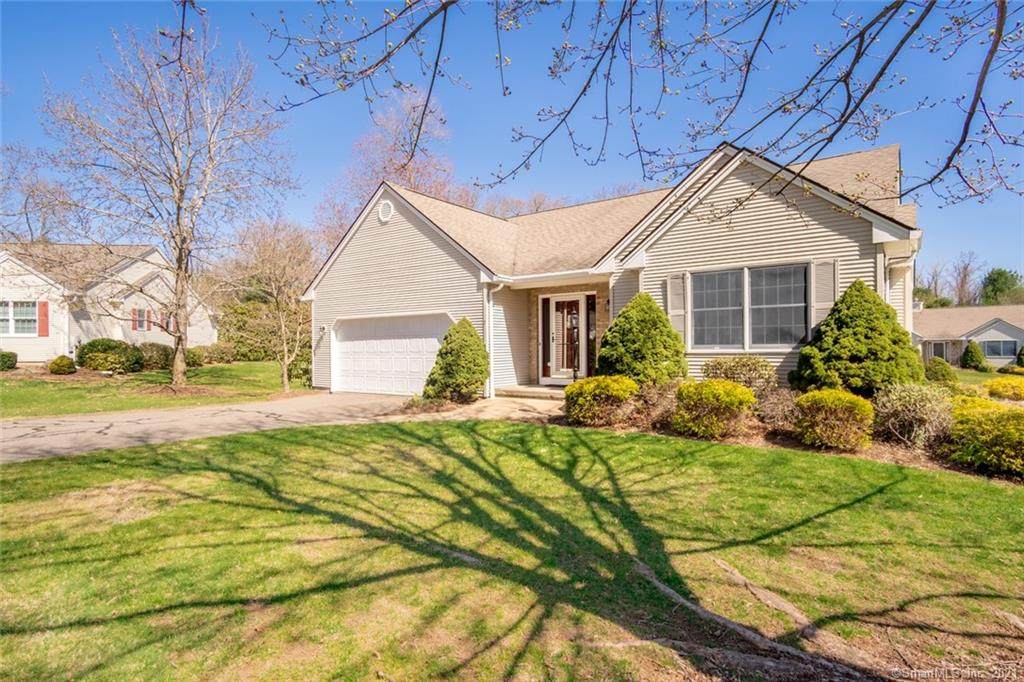 7 Stratton Circle - Photo 1