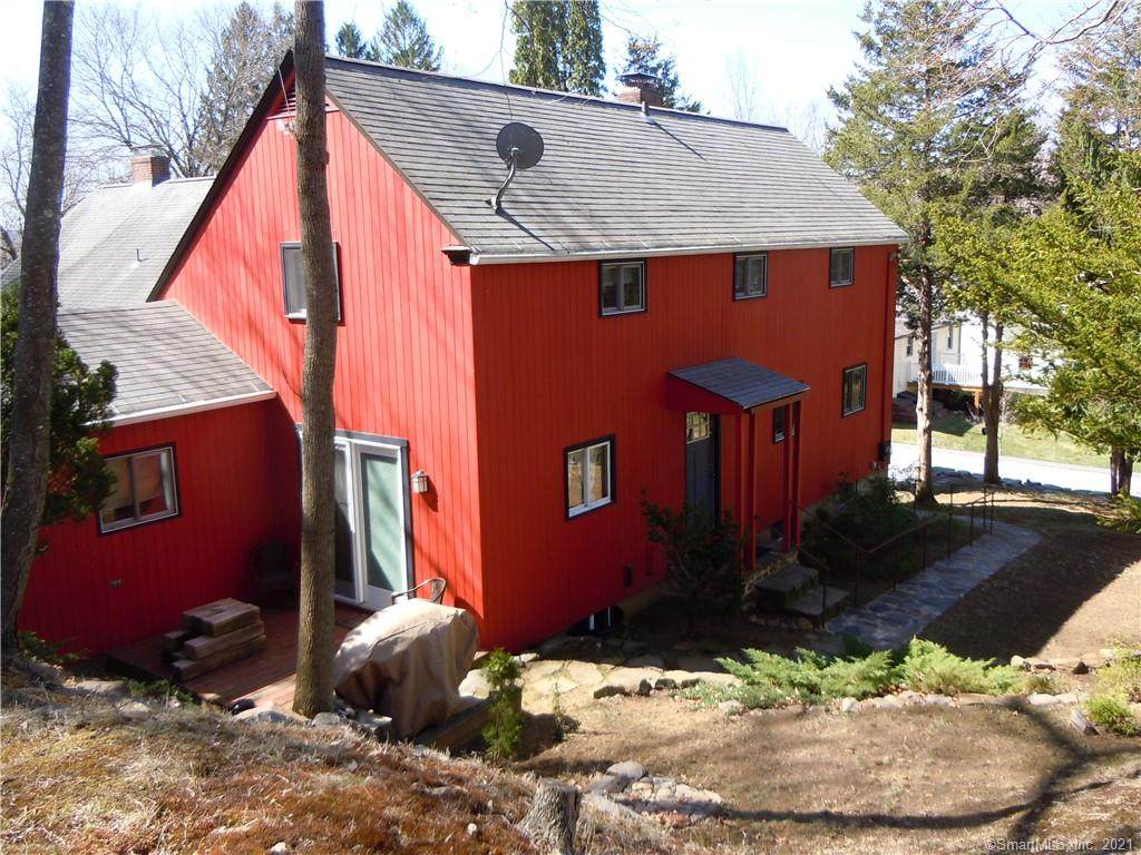 40 Hotchkiss Avenue - Photo 1