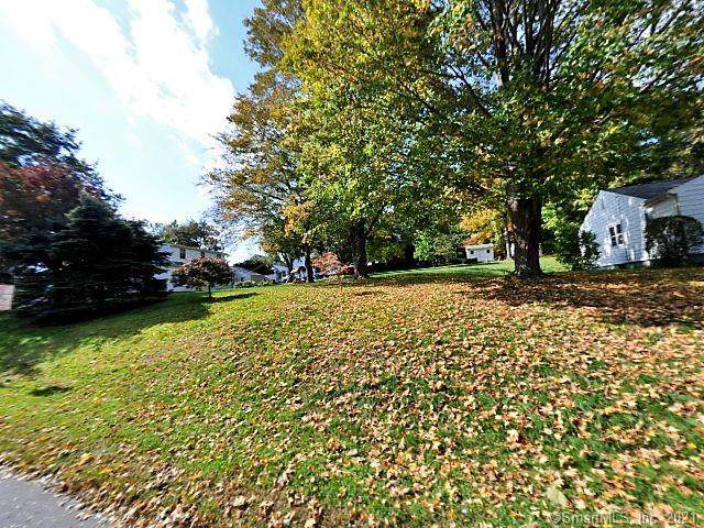 300 Mcclintock Street - Photo 1