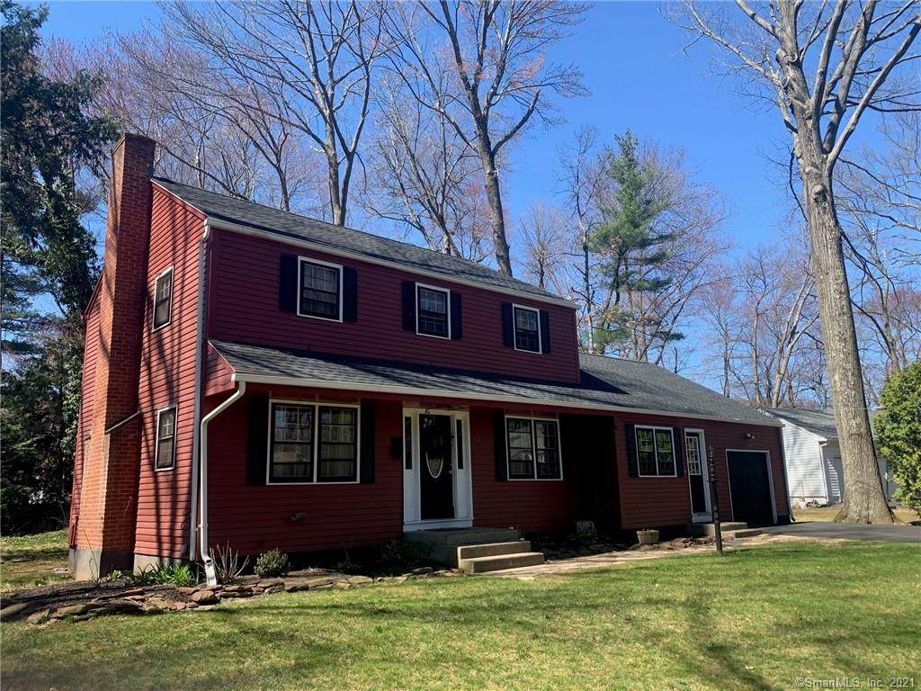 23 Colonial Drive - Photo 1
