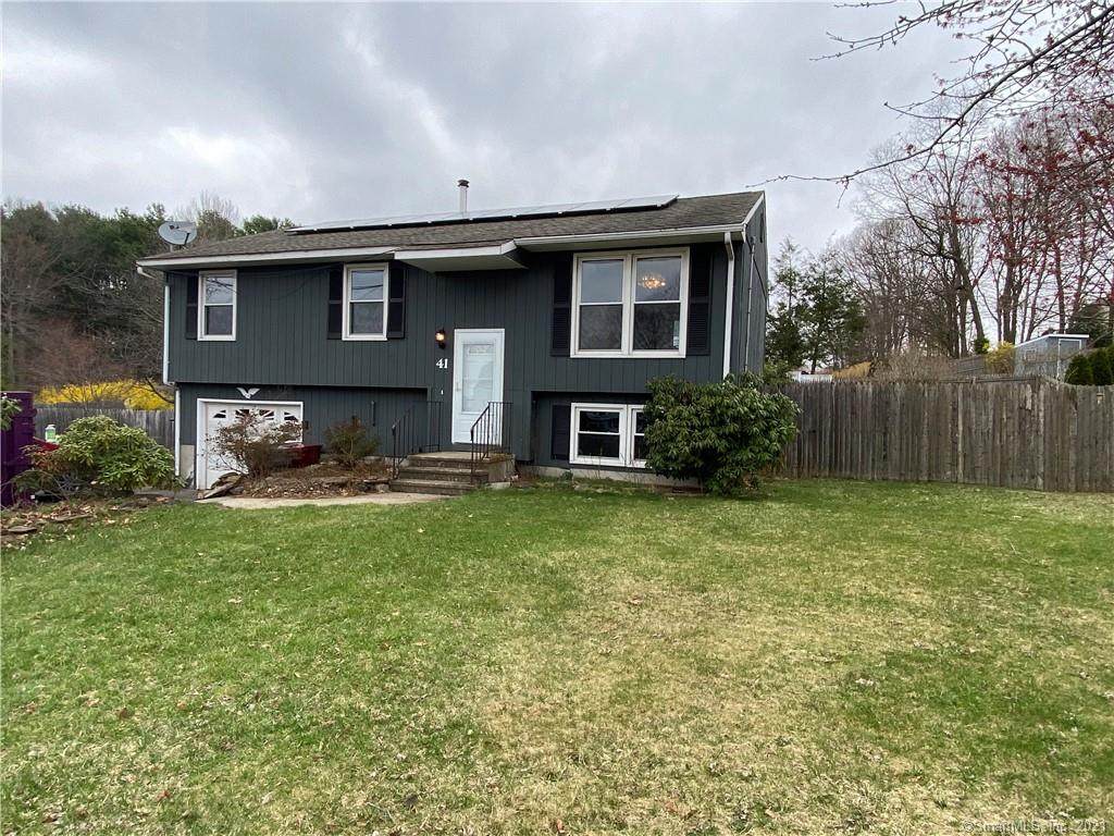 41 Tudor Lane - Photo 1