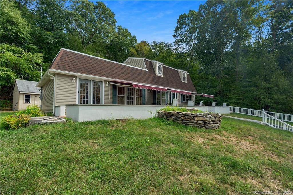 1491 Norwich New London Turnpike - Photo 1