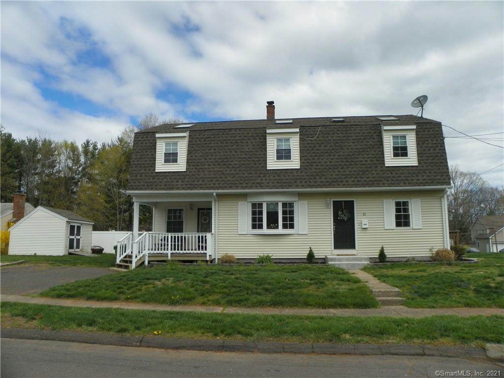11 Surrey Circle - Photo 1