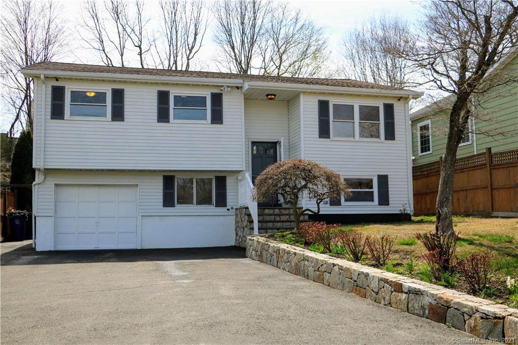 11 Windward Road - Photo 1