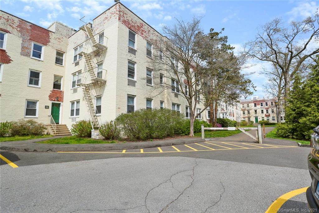 114 Woodside Green - Photo 1