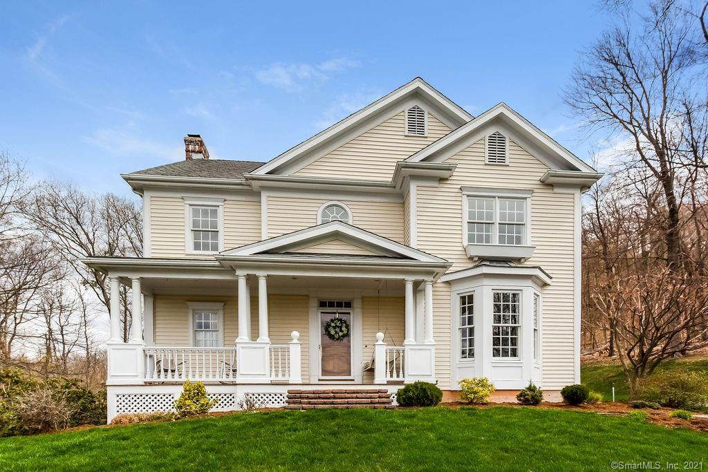 136 Village Gate Drive - Photo 1