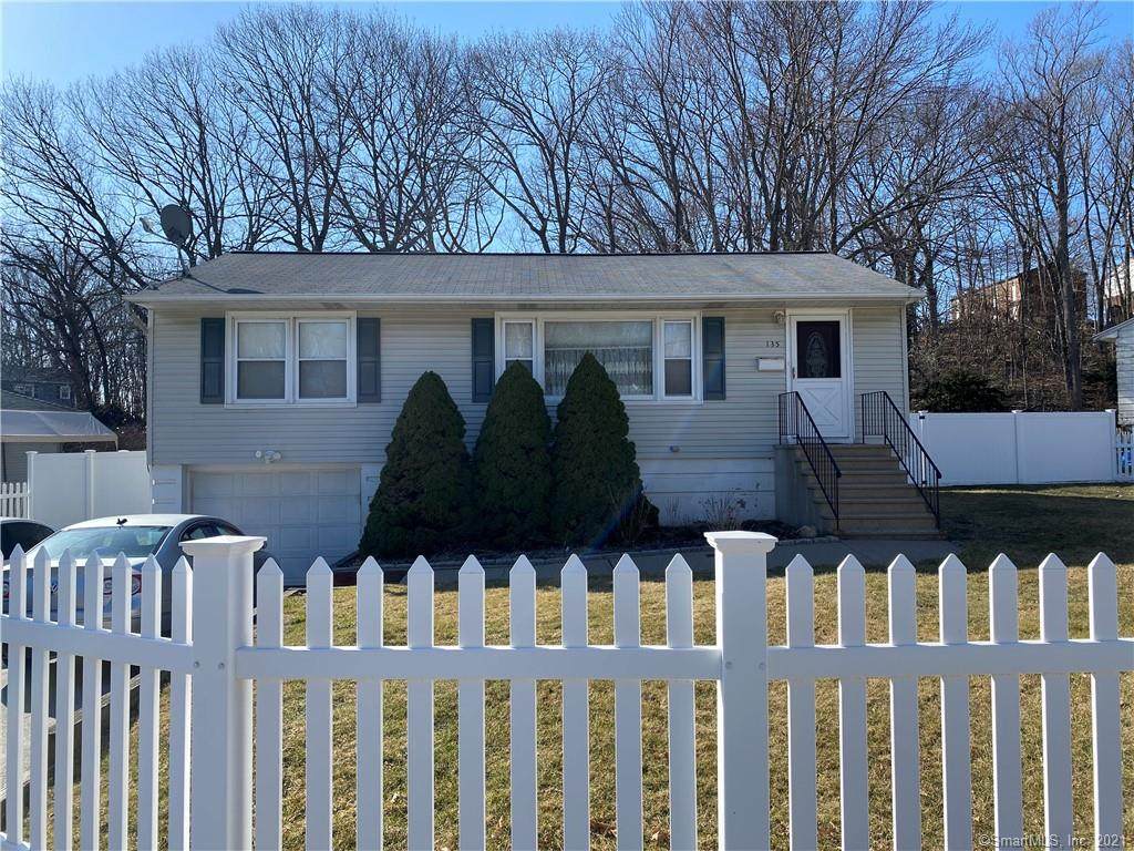 135 Courtland Avenue - Photo 1