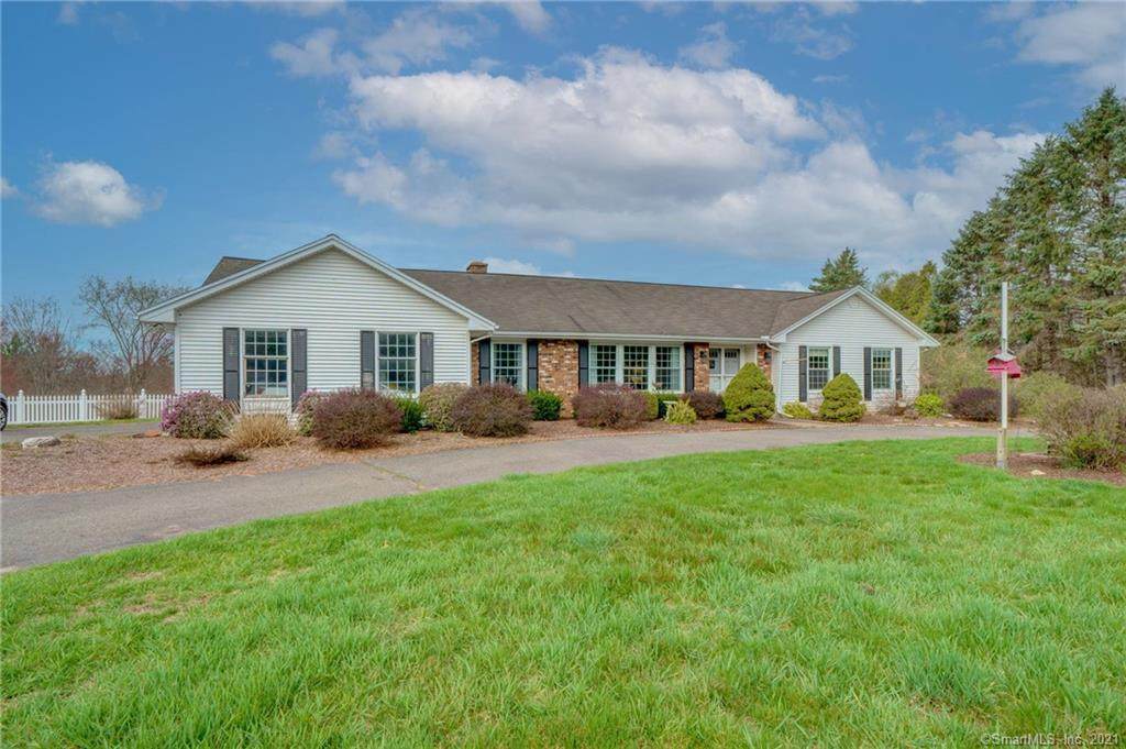 293 Turnpike Rd - Photo 1