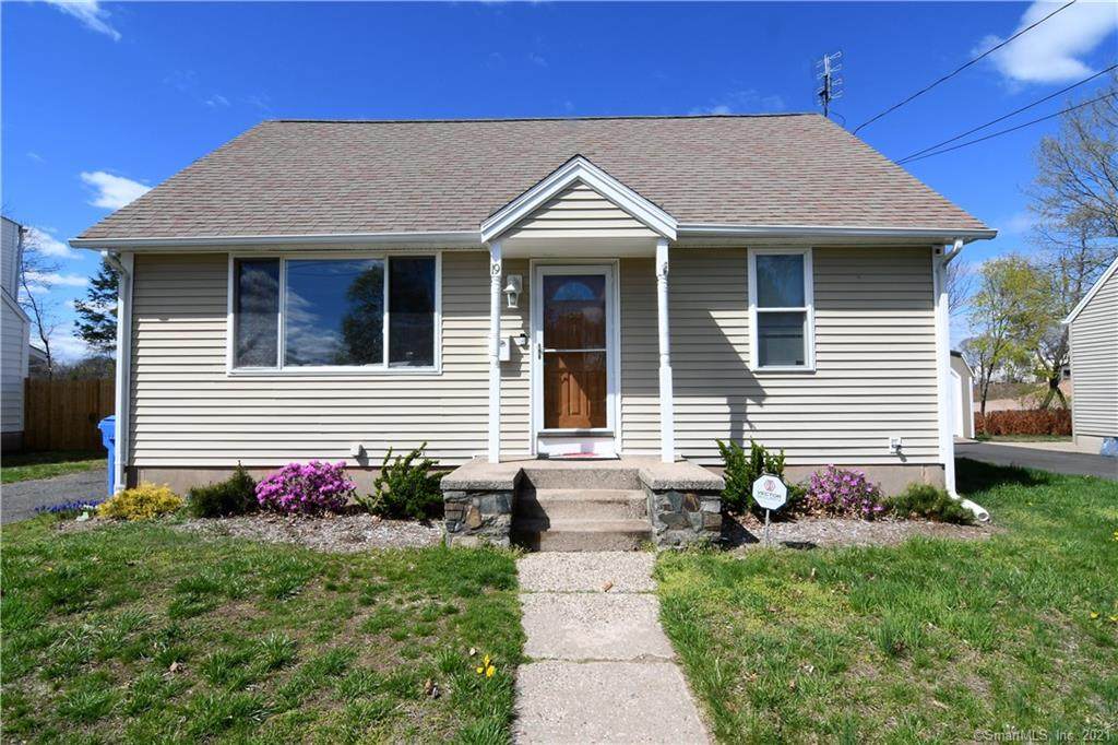 19 Woodmere Road - Photo 1