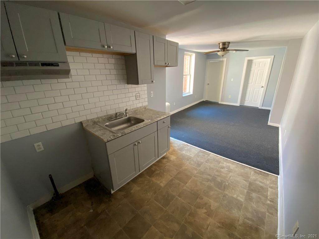 1476 Chapel Street - Photo 1