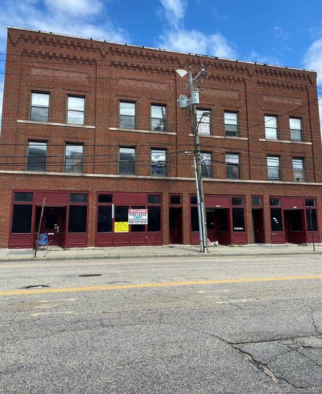 573 Bank Street - Photo 1