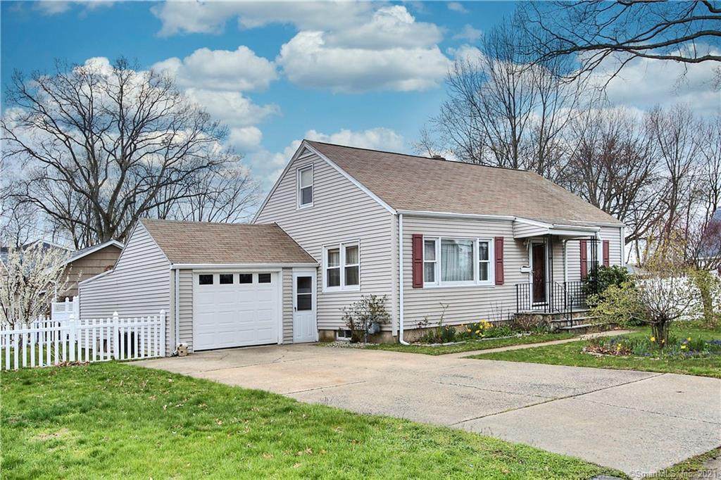 32 Hawkins Street - Photo 1