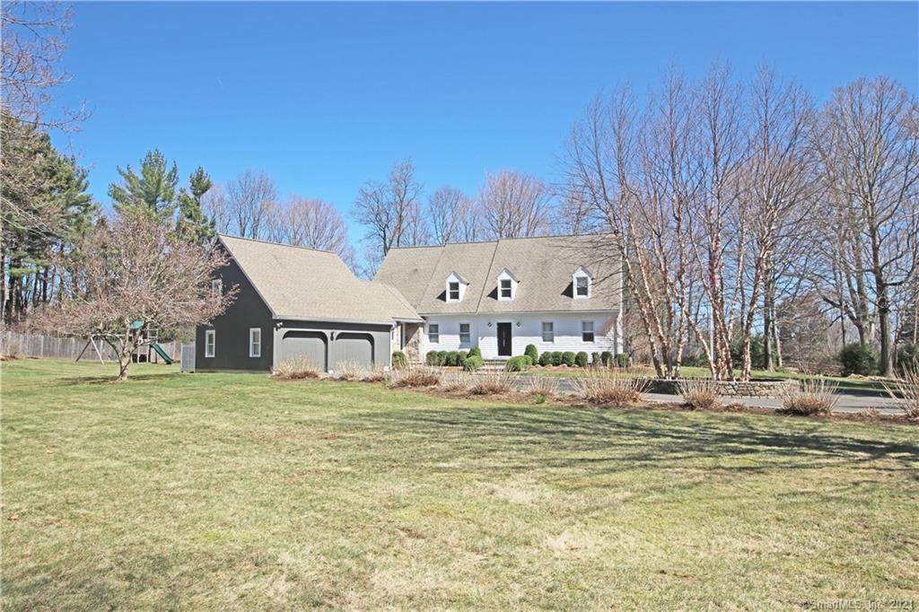 26 Oak Knoll Road - Photo 1