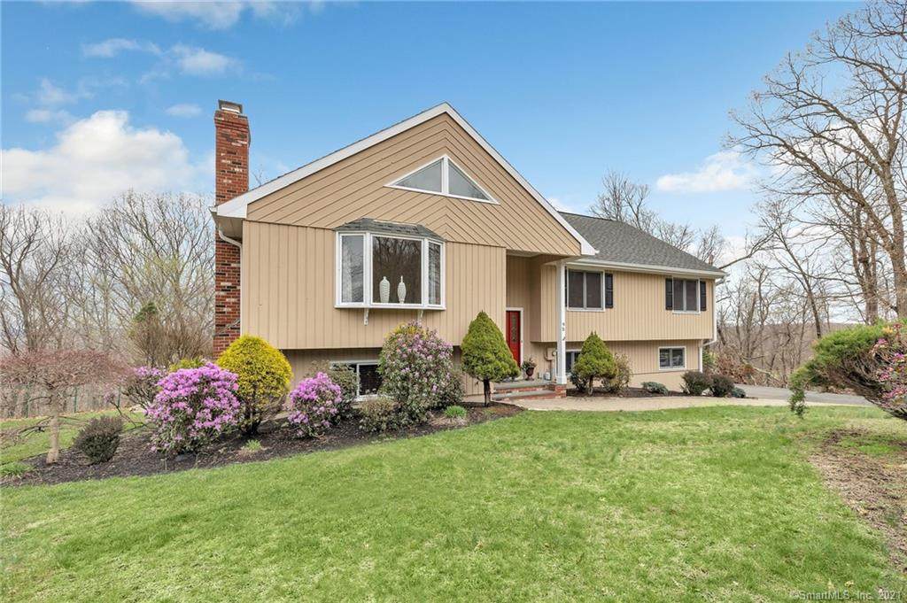 95 Crown View Drive - Photo 1