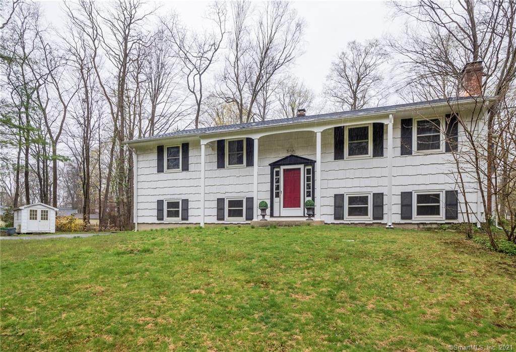 25 Arrowhead Road - Photo 1