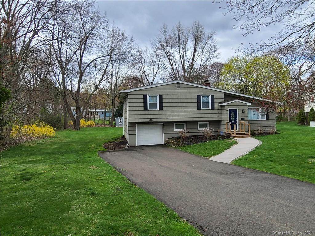12 Woodvale Drive - Photo 1