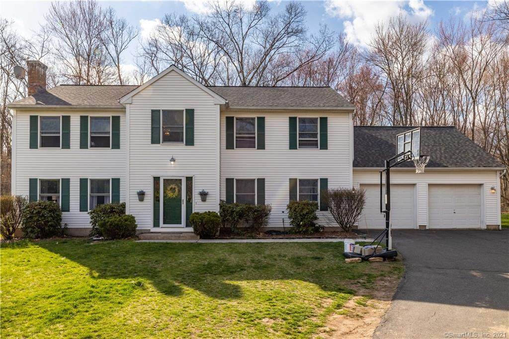912 New Britain Avenue - Photo 1