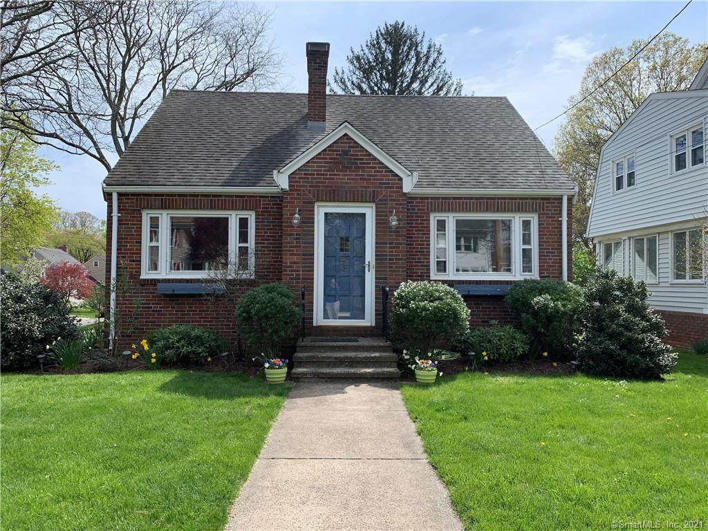 93 Ridgewood Avenue - Photo 1