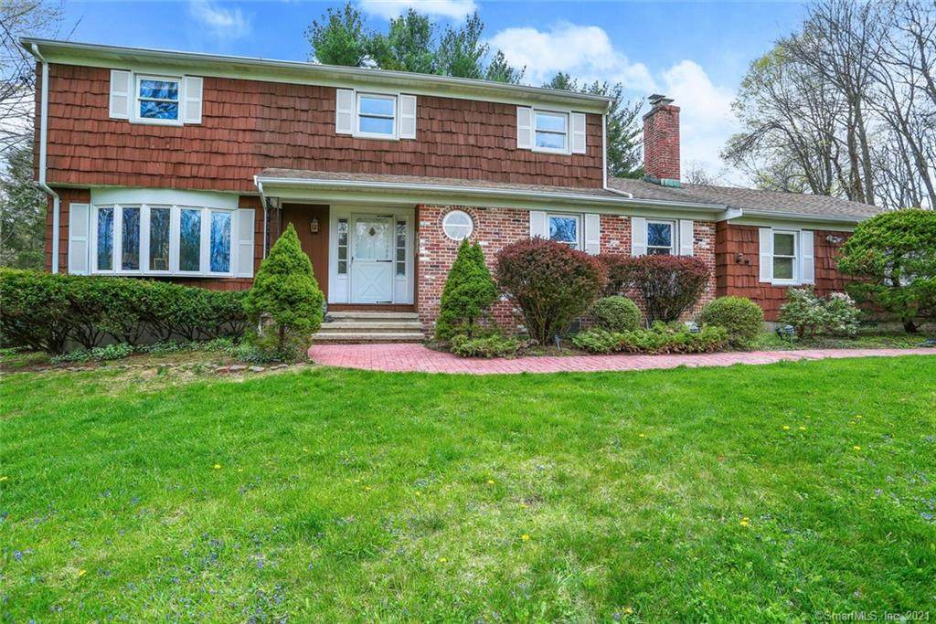 7 Carriage Drive - Photo 1