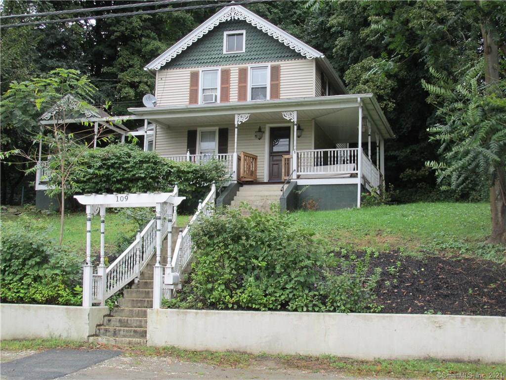 109 Grove Street - Photo 1