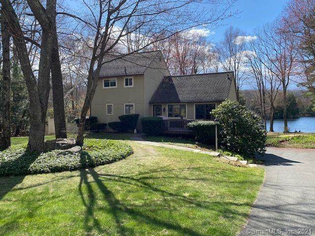 133 Lakeshore Drive - Photo 1