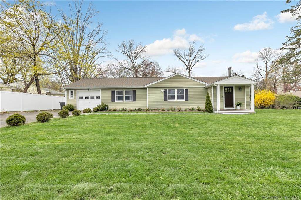 13 Suburban Drive - Photo 1