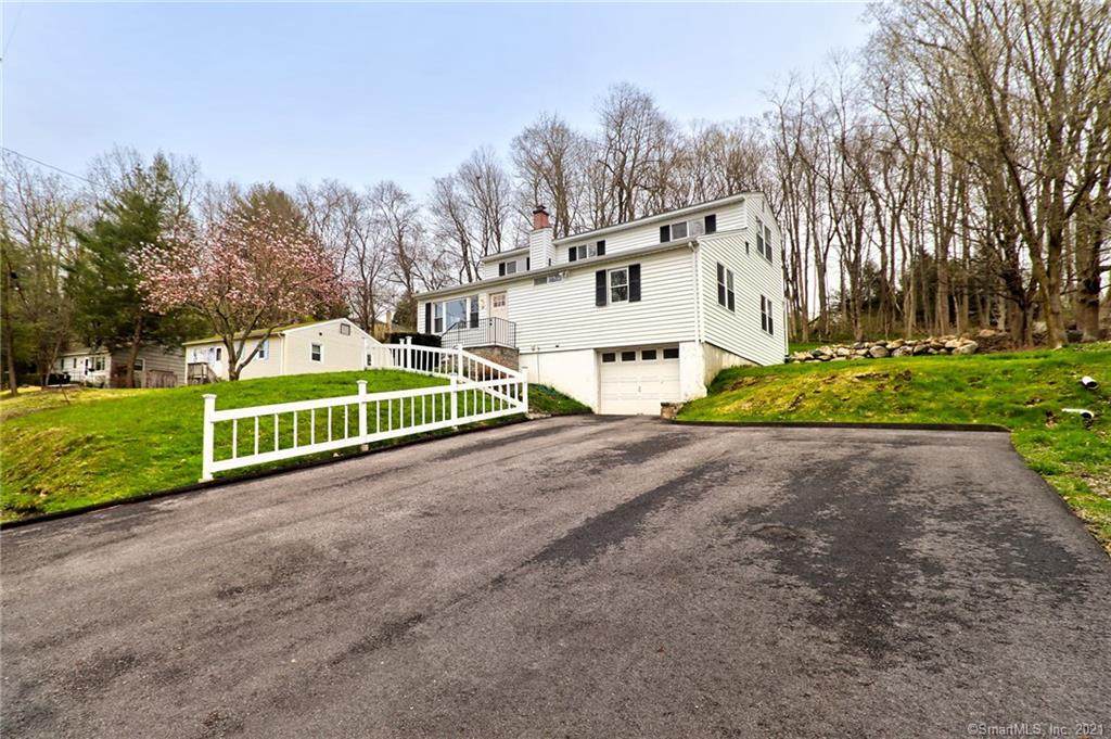 39 Kayview Avenue - Photo 1