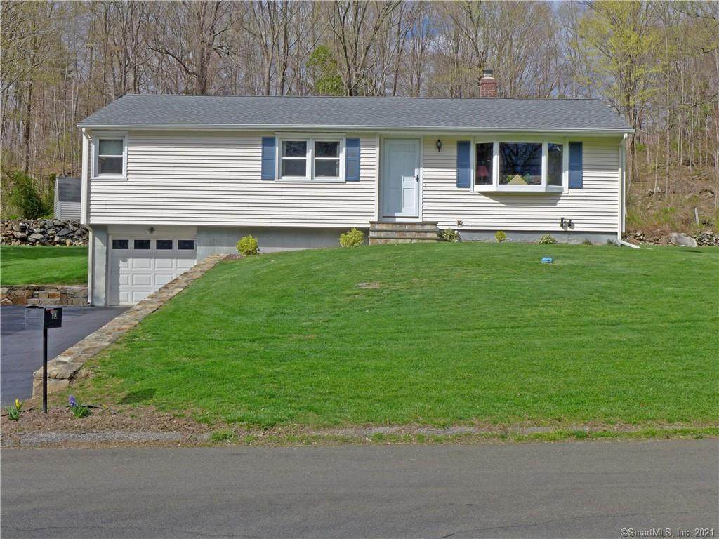 10 Surrey Drive - Photo 1