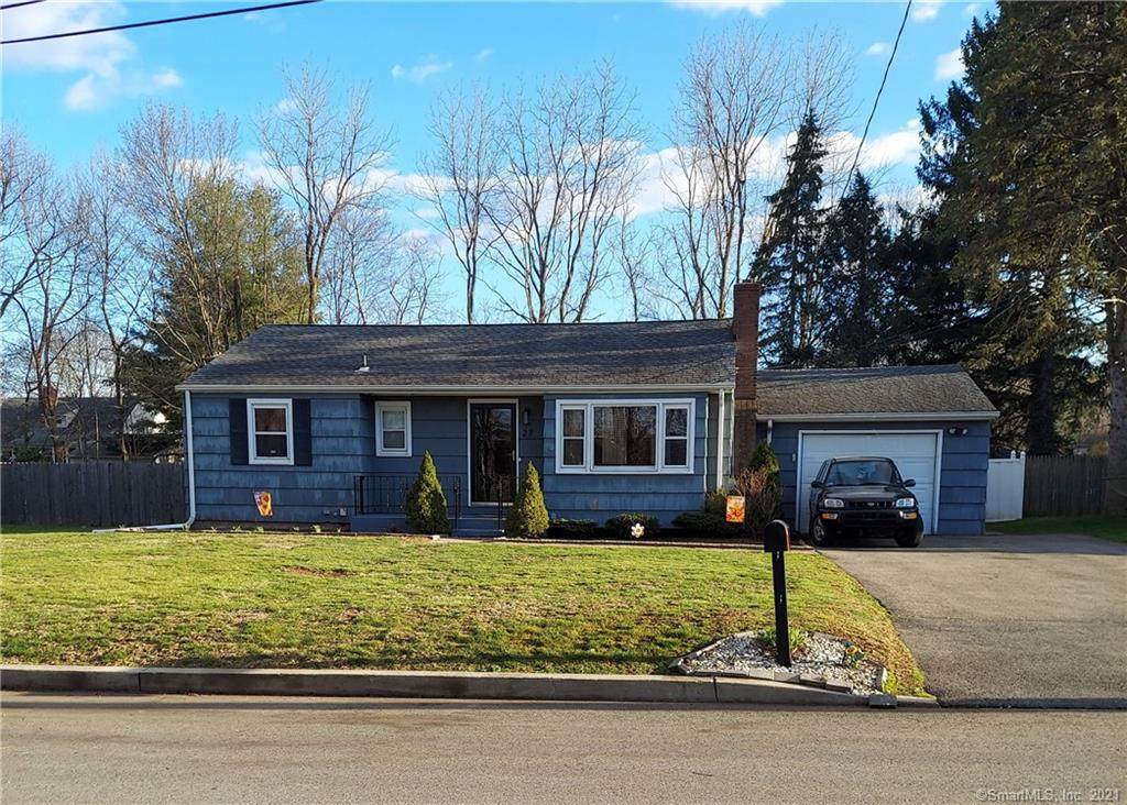 27 Horseshoe Drive - Photo 1
